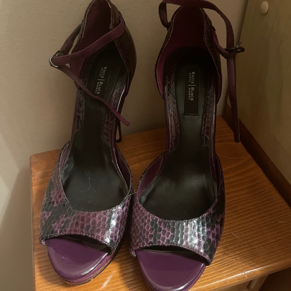 White House Black Market heels purple animal print